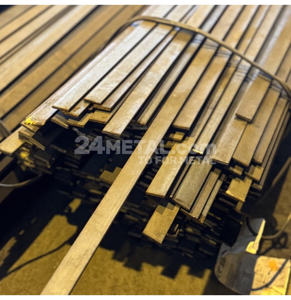 Steel flat bar S235JR 35x140x6000 (package 2 tons)